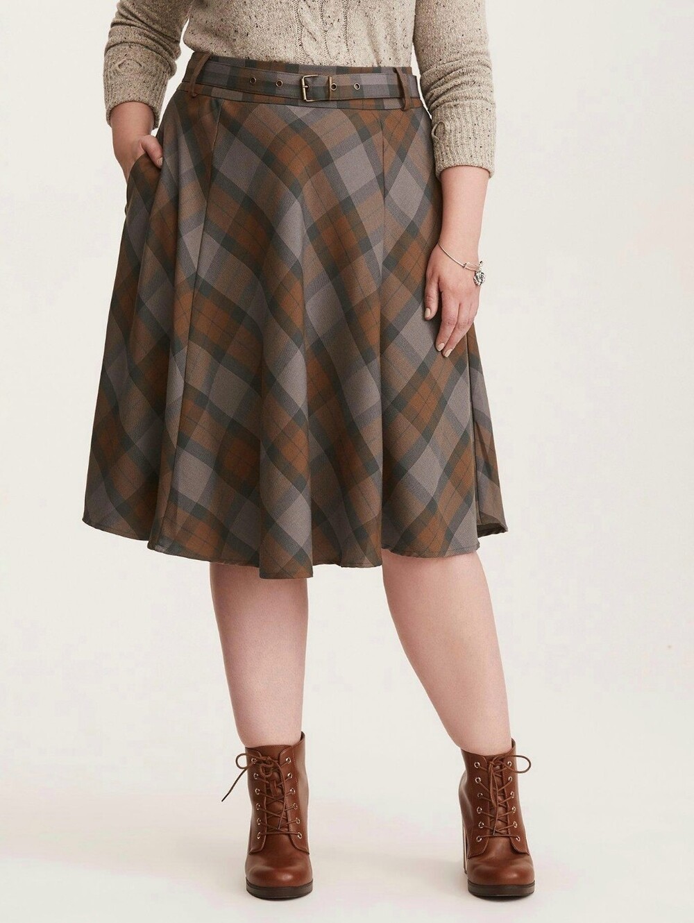 Torrid Outlander Fraser tartan plaid skirt green tan gold women's plus size 18